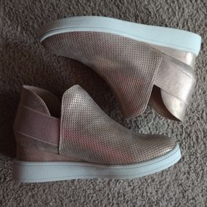 Girls Rose gold sneakers